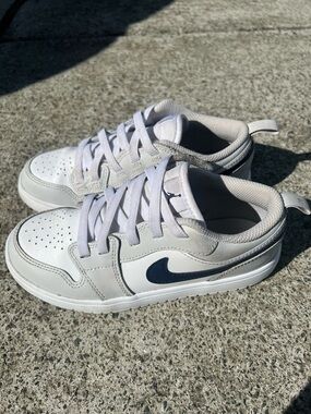 3Y No tie, Jordan 1 Low-Top Sneakers with Velcro